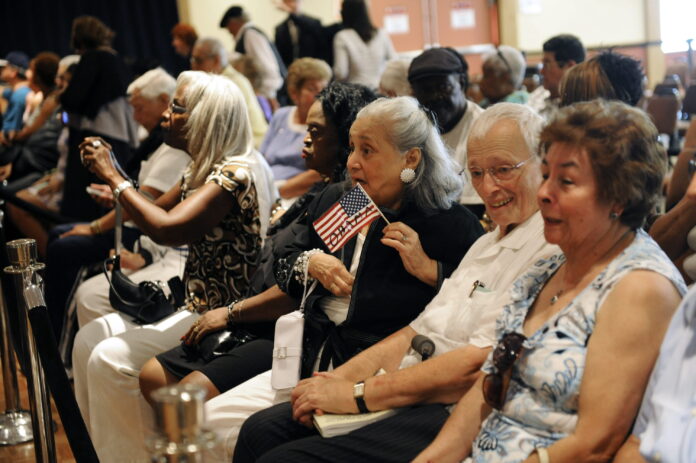 Los adultos mayores con ansiedad en EEUU no suelen recibir ayuda