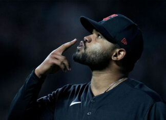 Dominicano Reynaldo López firma con Bravos por 30 millones y 3 años