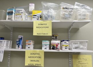 El daño colateral de la crisis de Medicaid: miles están perdiendo beneficios de alimentos