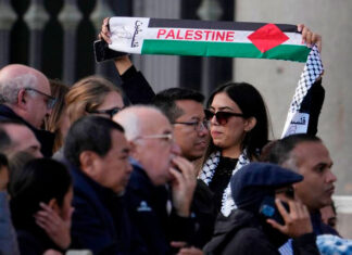 Papa Francisco provoca revuelo tras reunirse con israelíes y palestinos en el Vaticano