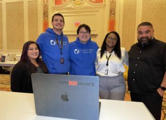 Empresaria latina crea con la IA una aplicación que traduce el lenguaje de señas a texto