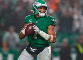 Eagles QB Jalen Hurts evaluated for concussion vs 49ers, returns for loss