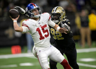 Eagles try to snap three-game losing streak on Monday vs Giants