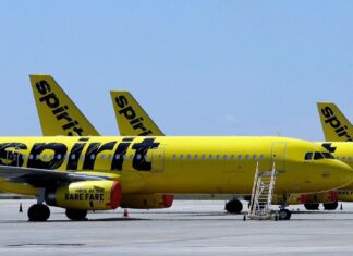 Menor hispano sale de Filadelfia y aterriza en aeropuerto equivocado