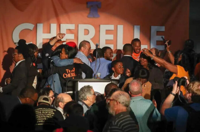 La-vicealcaldesa-latina-del-Gobierno-Parker-2 Sinceré Harris