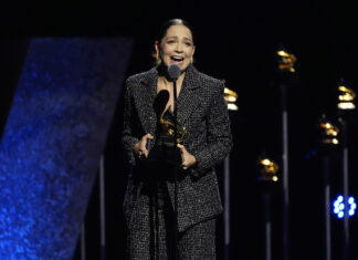 Lafourcade y Juanes empatan en los Grammy, Peso Pluma gana su primer trofeo grammy