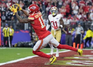 Mahomes y Chiefs conquistan su 2do título seguido en el Super Bowl, vencen a 49ers en tiempo extra