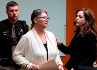 ¿Por qué condenaron a la madre del asesino de Michigan? madre