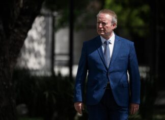 Gilberto Lozano, el líder del mayor movimiento anti-López Obrador, busca ser presidente Gilberto Lozano