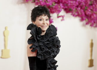 Rita Moreno en la alfombra de los Óscar: «La representación latina aún es insuficiente»