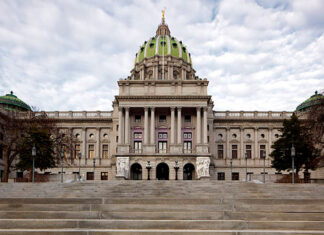 Pensilvania aprueba en la proyecto de ley para compensar la deuda estudiantil mediante crédito credit