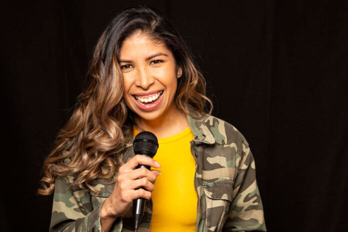 Laura-Bolivar-The-Power-of-the-Center-Stage laura bolivar