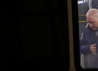 Man fatally shot aboard Philadelphia bus in 3rd fatal bus-related shooting in 3 days man