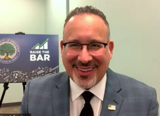 Miguel Cardona: «A Connecticut Jibarito» Fighting for Students in the White House