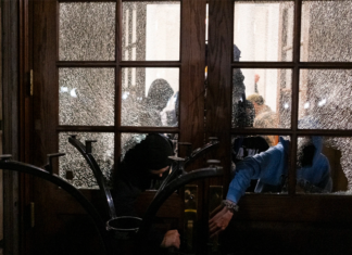 Alumnos ocupan un edificio de la Universidad de Columbia en las protestas contra la guerra en Gaza