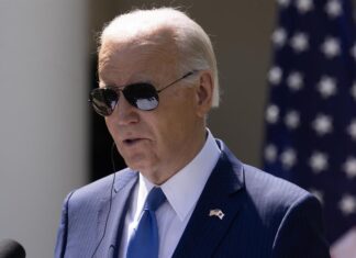 El Gobierno de Biden entregará 640 millones a comunidades que ayudan a migrantes migrantes