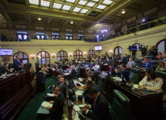 El gobernador de Puerto Rico asegura que la isla está «en plena recuperación económica» puerto rico