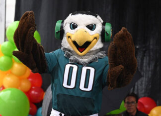 Eagles por la concientización del autismo y la detección temprana haciendo la diferencia autismo