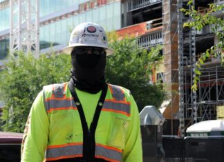 La tasa de desempleo de hispanos en EE. UU. baja al 4,5 % en marzo