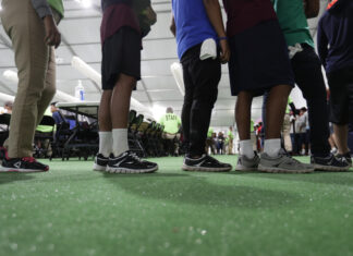 El acuerdo Flores ha protegido a la niñez migrante en EE. UU. por casi 3 décadas. Eso podría cambiar