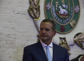 Puerto Rico extiende cobertura de su aseguradora pública sanitaria a migrantes embarazadas Gobernador de puerto Rico