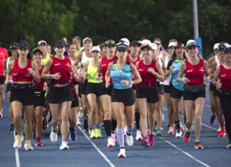 Maratonistas corren ininterrumpidamente por Puerto Rico en contra de la violencia machista violencia