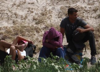 Migrantes abandonan puntos de cruce irregular en Juárez tras anuncio de medidas de Biden migrantes