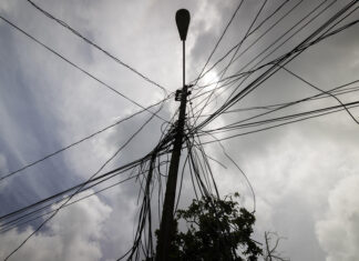 Prolongado apagón causa enojo y preocupación en Puerto Rico apagón