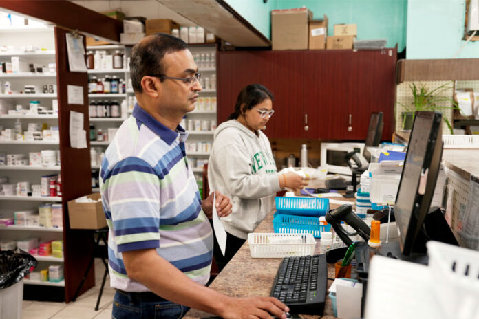 En-ciudades-de-diversas-partes-de-EEUU,-los-barrios-negros-y-latinos-tienen-menos-acceso-a-farmacias farmacias