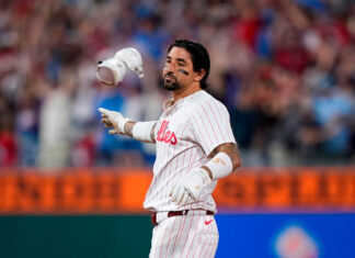 Filis remontan en la 9na y superan 4-3 a Padres filis