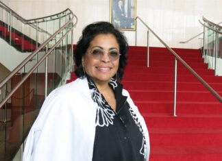 La soprano puertorriqueña Melba Ramos asegura que le reta interpretar nuevas obras soprano