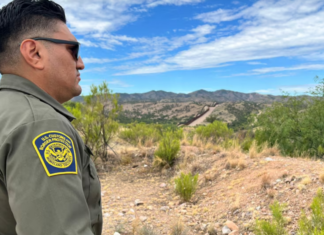 Cruces irregulares en la frontera se reducen a la mitad en sector de Arizona tras restricciones al asilo Arizona