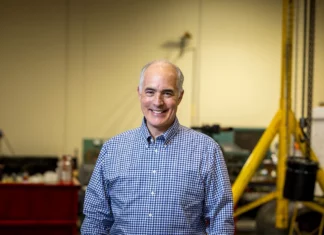 El senador Bob Casey recibe más apoyo para su reelección a través de la Coalición Latinos por Casey