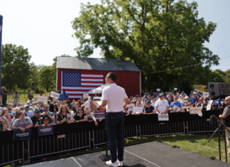 Shapiro gathered over 300 Pennsylvanians to support Kamala Harris, further energizing grassroots efforts throughout PA