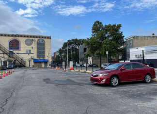 Man shot to death outside mosque as he headed to pray was a 43-year-old Philadelphia resident Philadelphia