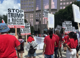 Activistas protestan contra la “agenda republicana” durante convención en Milwaukee agenda republicana