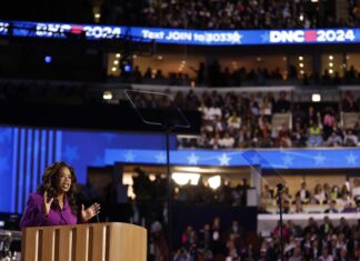 Oprah Winfrey urge a EE. UU. a elegir la «alegría» y catapultar a Harris a la Casa Blanca Oprah Winfrey