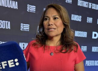 Asesora de campaña de Harris: Es necesario un pacto con los republicanos sobre la frontera Harris