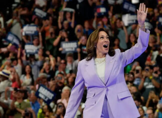 They look like — and link to — real news articles. But they’re actually ads from the Harris campaign Harris