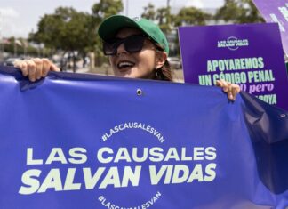 Cientos de personas exigen «un mejor» Código Penal en República Dominicana Código Penal