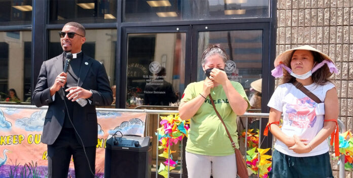 El-destino-de-Sereyrath-One-Van-no-debe-ser-la-deportación-3 deportación