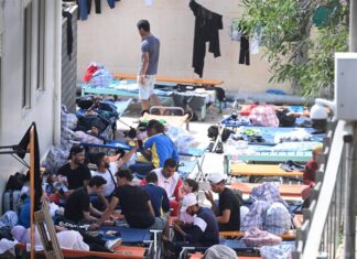 In new peak, Italy’s Lampedusa shelter receives nearly 900 migrants migrants