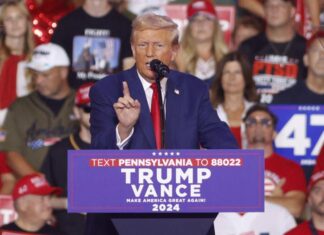Trump zigzags between economic remarks and personal insults at rally in critical Pennsylvania trump