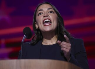 La progresista Alexandria Ocasio impulsa a Harris como una candidata «para el pueblo» Ocasio