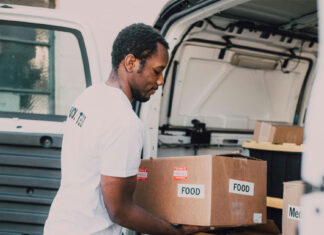 11,000 Meals from Chobani Donated to Esperanza and Others for Distribution Esperanza
