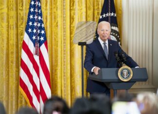 Biden replica a Trump que EE. UU. es fuerte porque es una nación de inmigrantes Biden