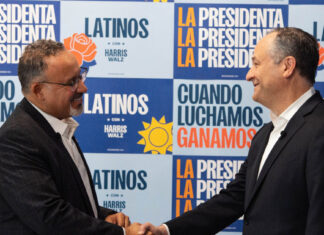 El segundo caballero Douglas Emhoff pasó el fin de semana en Pensilvania cortejando a los latinos Douglas Emhoff