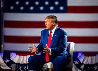 La Gen Z ve atenta planes de Harris y Trump sobre deuda estudiantil, vivienda y empleos Trump