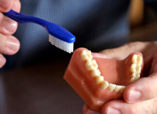 La menopausia puede ocasionar problemas dentales, dicen especialistas menopausia