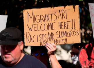 Policía niega que pandilla venezolana se haya apoderado de unidad habitacional en ruinas en Denver Policía